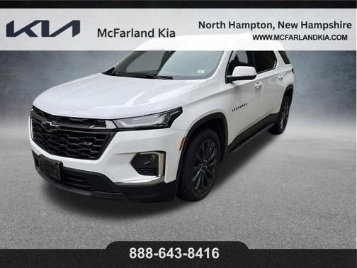 Summit White 2023 Chevrolet Traverse RS