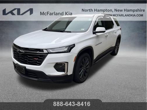 Summit White 2023 Chevrolet Traverse RS