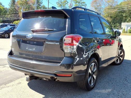 Dark Gray Metallic 2018 Subaru Forester 2.5i Premium