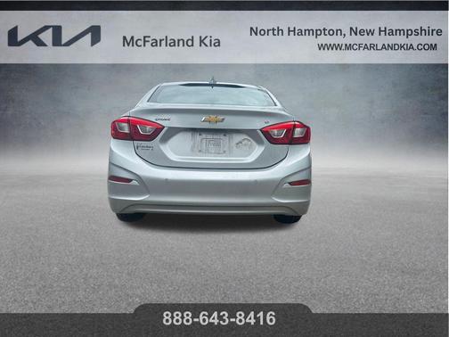 Silver Ice Metallic 2019 Chevrolet Cruze LT