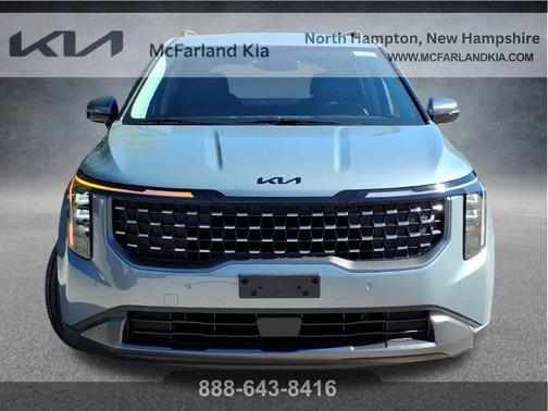 Iceberg Green 2027 Kia Carnival EX