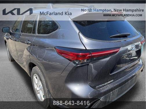 Magnetic Gray Metallic 2023 Toyota Highlander Hybrid LE
