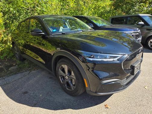 2022 Ford Mustang Mach-E Select