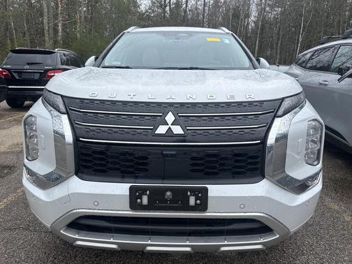 2023 Mitsubishi Outlander SEL