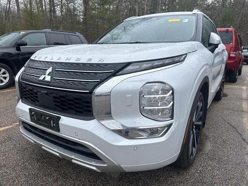 2023 Mitsubishi Outlander SEL
