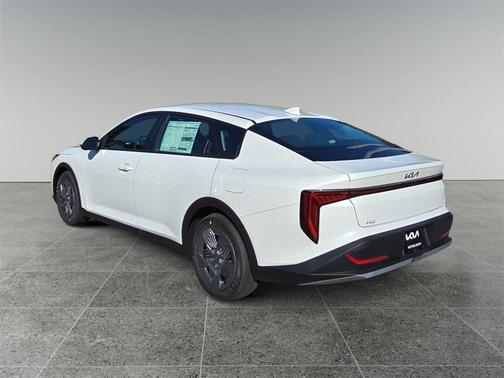 2025 Kia K4 LX