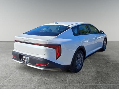 2025 Kia K4 LX