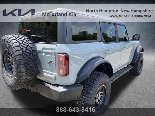 Cactus Green / Gray 2021 Ford Bronco Outer Banks