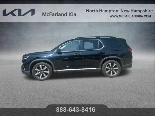 Crystal Black Pearl 2023 Honda Pilot Touring