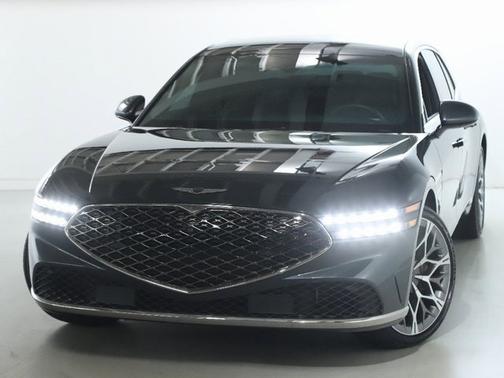 2024 Genesis G90 e-SC