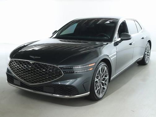 2024 Genesis G90 e-SC
