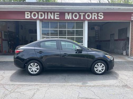 2019 Toyota Yaris Sedan L