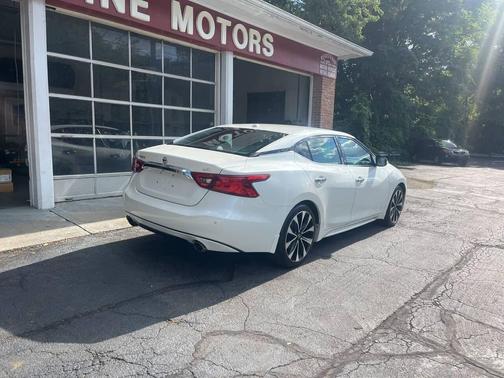 2018 Nissan Maxima 3.5 SR