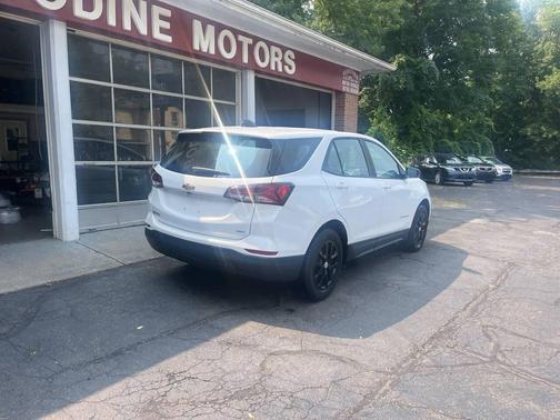 2022 Chevrolet Equinox LS