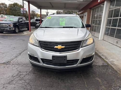 2016 Chevrolet Traverse LS