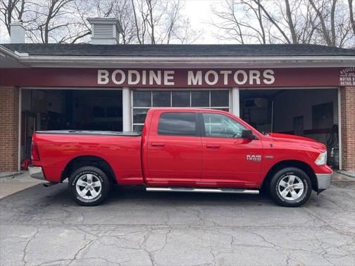 2019 RAM 1500 SLT