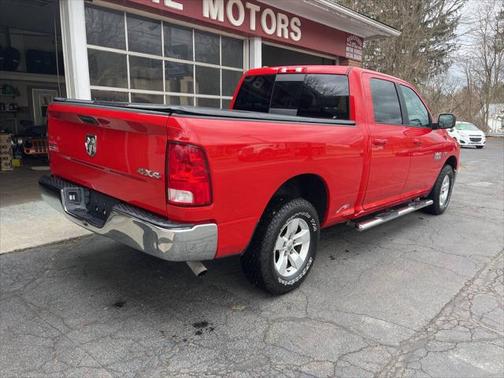 2019 RAM 1500 SLT