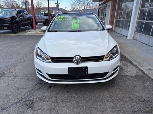 2017 Volkswagen Golf TSI Wolfsburg Edition 4-Door