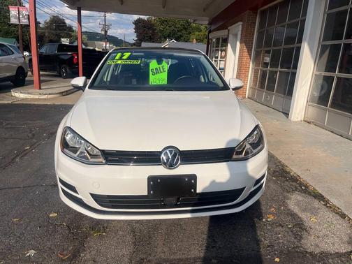 2017 Volkswagen Golf TSI SEL 4-Door