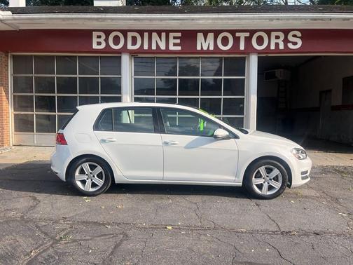 2017 Volkswagen Golf TSI SEL 4-Door