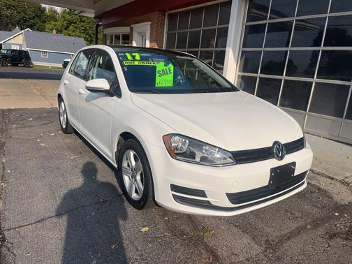 2017 Volkswagen Golf TSI SEL 4-Door