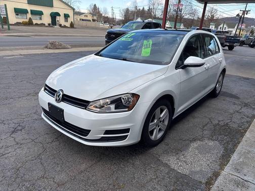 2017 Volkswagen Golf TSI Wolfsburg Edition 4-Door