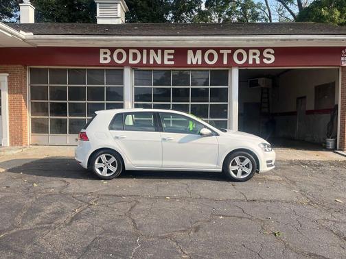2017 Volkswagen Golf TSI SEL 4-Door