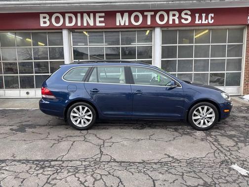 2014 Volkswagen Jetta SportWagen DSG TDI w/Sunroof & Nav