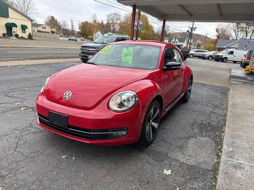 2012 Volkswagen Beetle Base