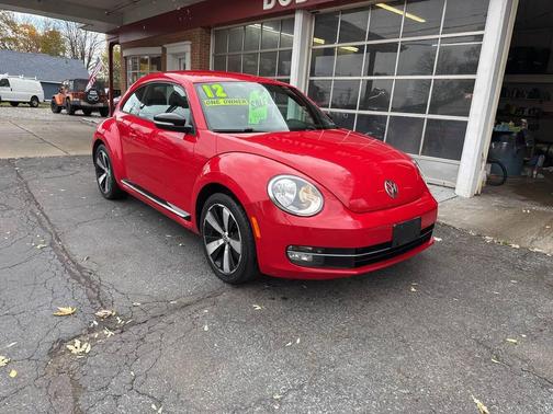 2012 Volkswagen Beetle Base