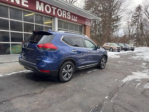 2017 Nissan Rogue SL
