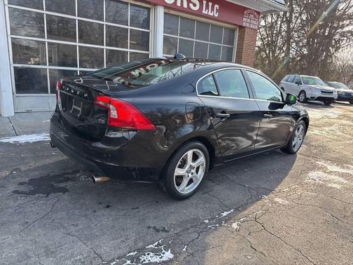 2013 Volvo S60 T5 Platinum