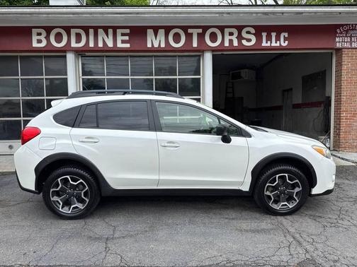 White 2015 Subaru XV Crosstrek 2.0i Premium