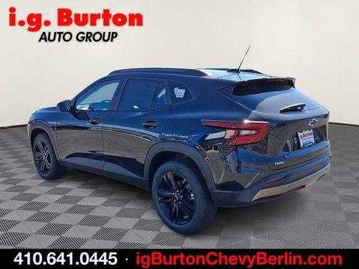 Black 2026 Chevrolet Trax ACTIV