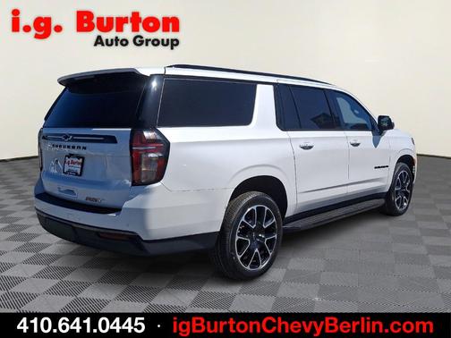 Pearl 2022 Chevrolet Suburban RST