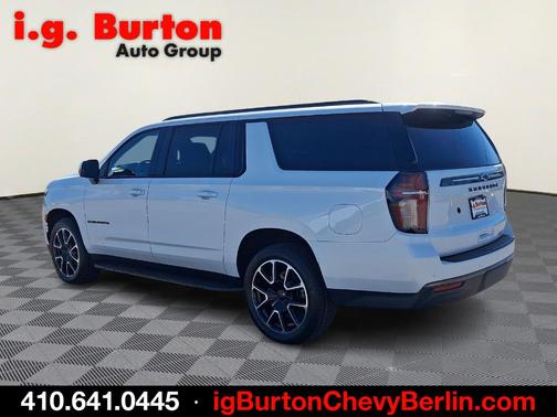Pearl 2022 Chevrolet Suburban RST