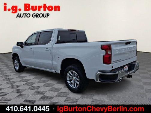 Summit White 2026 Chevrolet Silverado 1500 LT