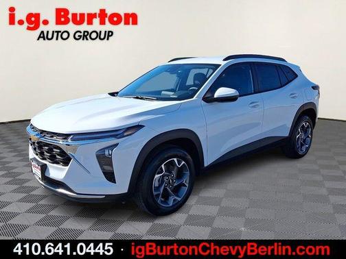 Summit White 2026 Chevrolet Trax LT