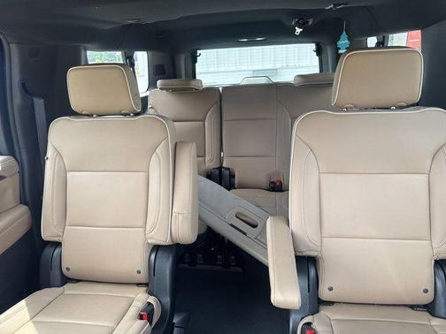 Black 2023 Chevrolet Suburban Premier