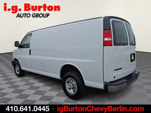 Summit White 2024 Chevrolet Express 2500 Work Van