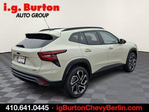 White 2026 Chevrolet Trax 2RS