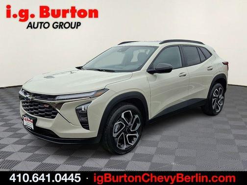 White 2026 Chevrolet Trax 2RS