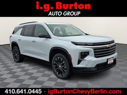 Polar White 2026 Chevrolet Traverse LT