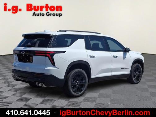 Summit White 2027 Chevrolet Traverse LT