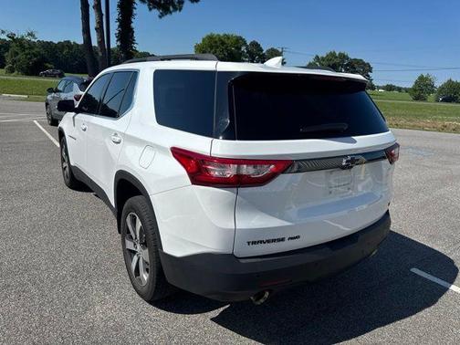 Summit White 2020 Chevrolet Traverse LT Leather