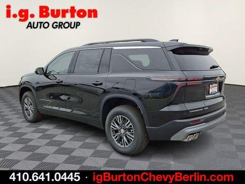 Black Metallic 2026 Chevrolet Traverse LT
