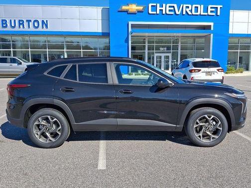 Black 2026 Chevrolet Trax LT