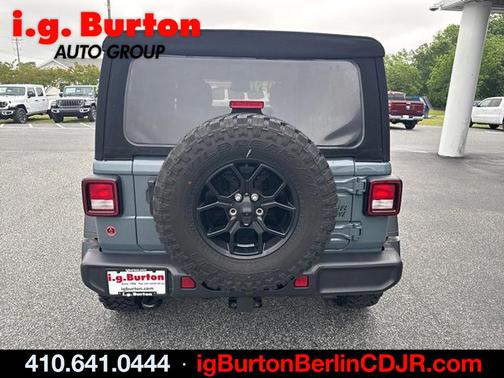 Anvil Clearcoat 2024 Jeep Wrangler Sport