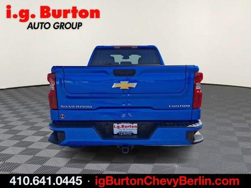 2025 Chevrolet Silverado 1500 Custom