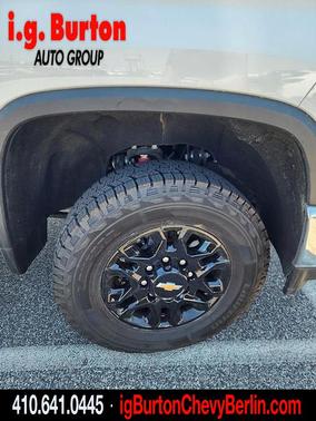 Summit White 2023 Chevrolet Silverado 2500 LT